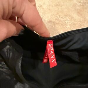 SPANX Classic Black Leggings